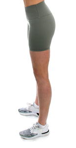 Vitality Endurance Short - Soft Moss